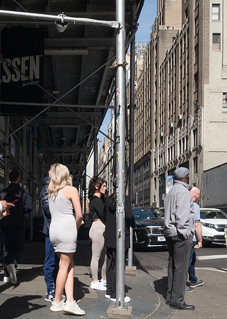 7th Ave.