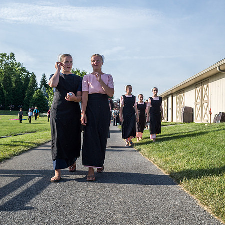 Amish Girls no. 9